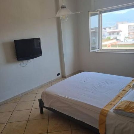 Nuti Holiday Hoause Torre Annunziata Exterior photo